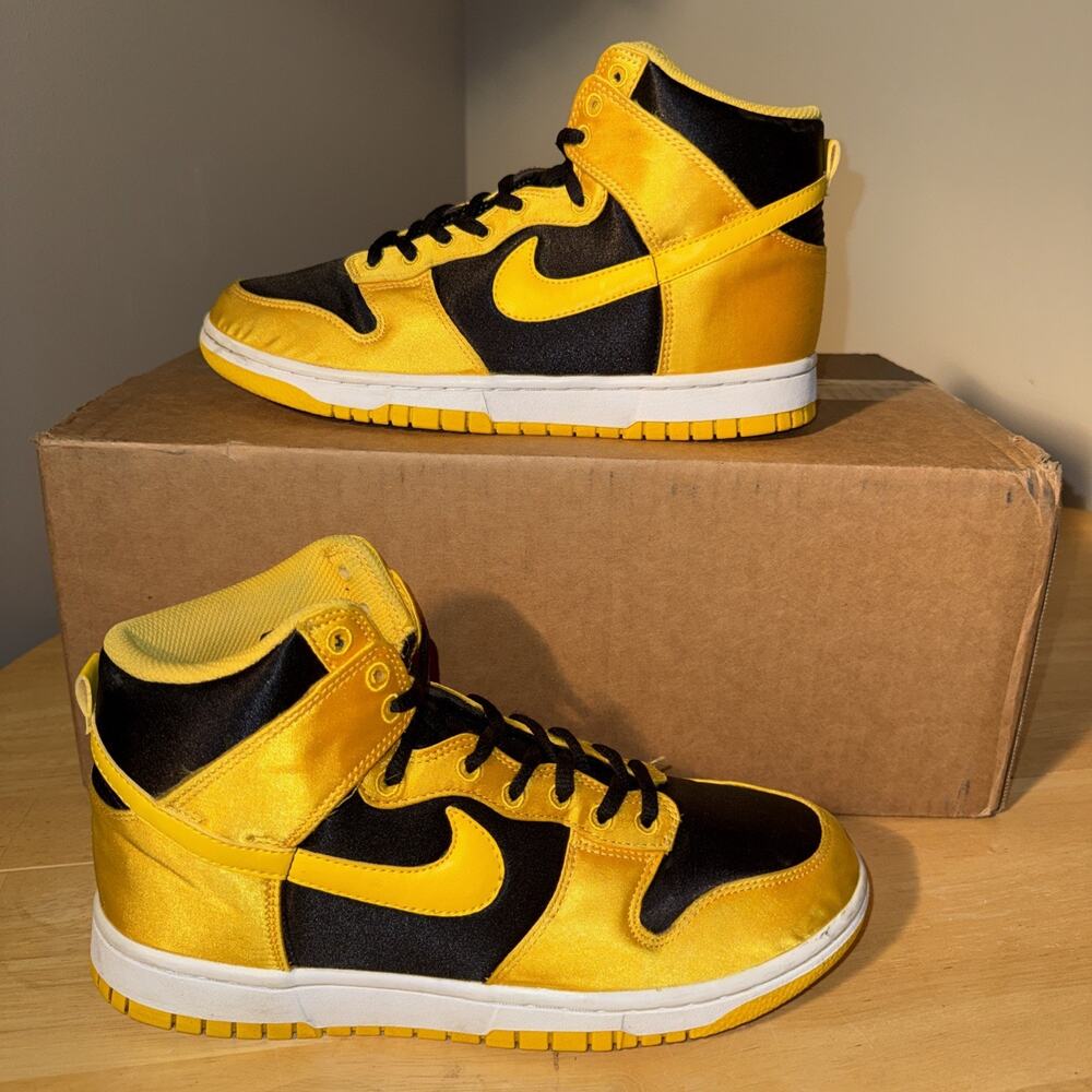 Size 9w - Nike Dunk High Satin Goldenrod